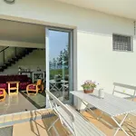 Amazing In With Garden דירה