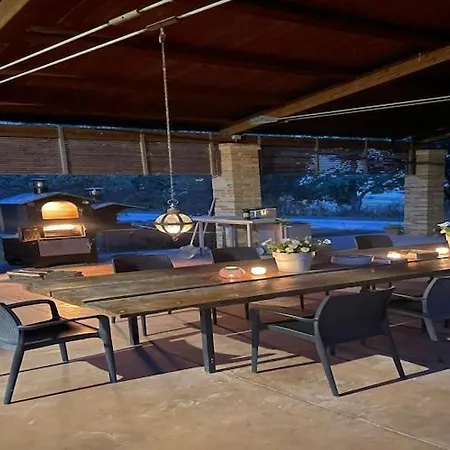 Apartment Amazing In With Garden Belvedere Ostrense