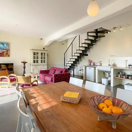 Amazing In With Garden Apartment