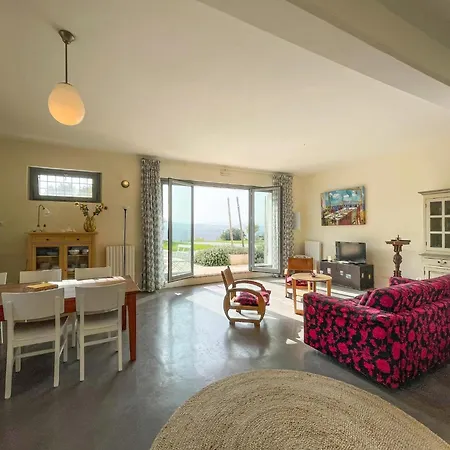 Amazing In With Garden Apartment *