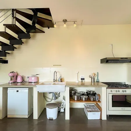 Apartment Amazing In With Garden Belvedere Ostrense