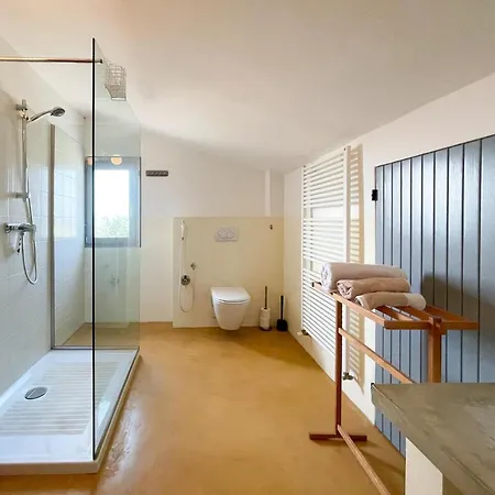 Apartment Amazing In With Garden Belvedere Ostrense