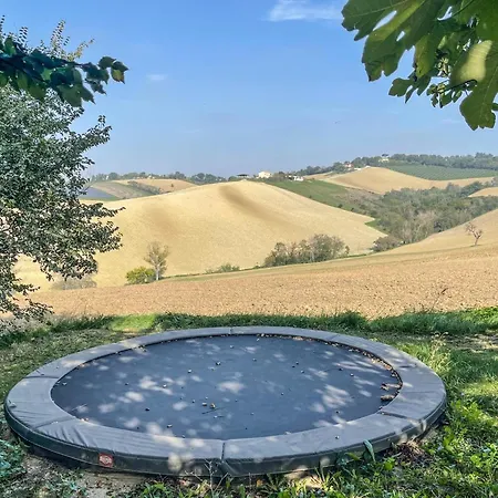 Amazing In With Garden Apartment Belvedere Ostrense